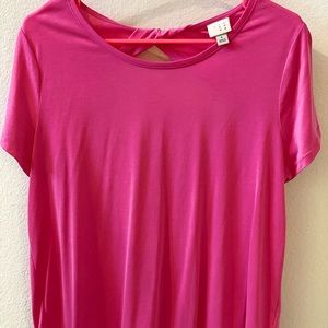 Women’s Top with Open Back